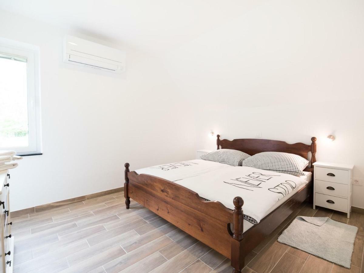 Apartments And Rooms Natasa 2 Trenta Exterior photo