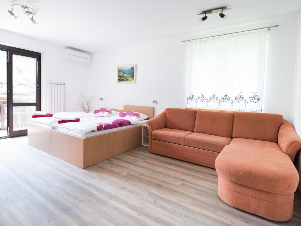 Apartments And Rooms Natasa 2 Trenta Exterior photo